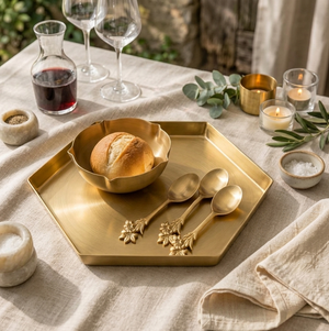 Kitchen & Dining